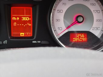 Peugeot 308 HDI - 8