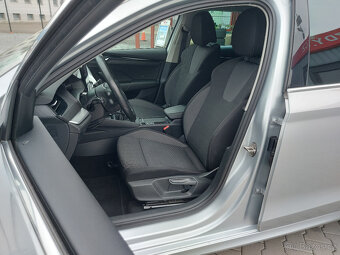 Škoda Octavia 2,0 TDI Style Ful LED S.KNIHA - 8
