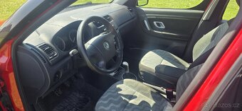 Škoda Roomster - 8