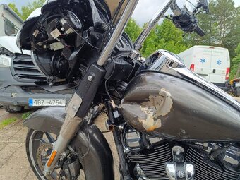 Harley-Davidson FLTRX Milwauke-eight 107 - 8