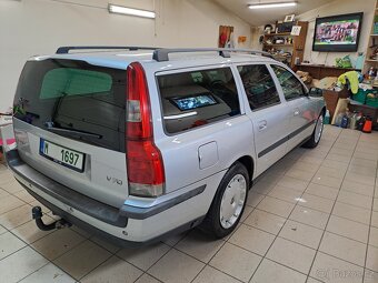 Volvo V70 2.4 LPG SUMMUM - 8