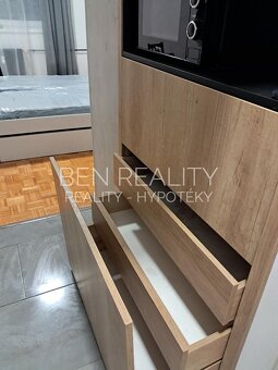 Pronájem byt 1+kk Zlín Na Požáře - 8