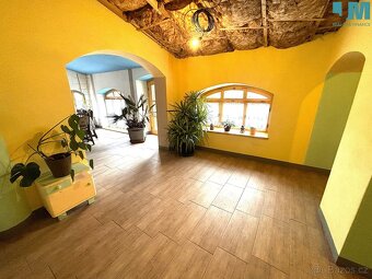 Prodej rodinného domu 250 m², Hevlín, ev.č. 01915 - 8