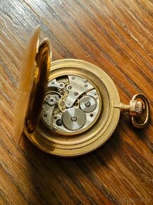 Zlaté 14-karátové tříplášťové kapesní hodinky Tavannes - 8