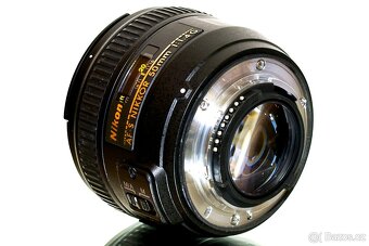 Nikon AF-S Nikkor 1,4/50mm G 9-lamelový + UV filtr Kenko - 8