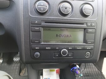 Volkswagen Touran - 8