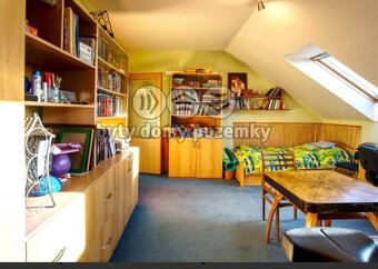 Prodej rodinného domu se 2 bytovými jednotkami - 8