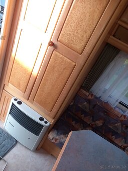 Prodám karavan hobby 495 UL . EL POJEZD, ODDĚLENÉ POSTELE - 8