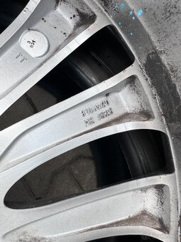 Originál sada alu kol BMW 7 G11 - R20 s pneu - 8