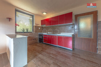 Prodej rodinného domu Košátky, celková plocha 262 m² - 8