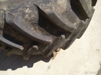 JOHN DEERE dvoumontáž - 8