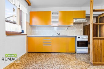 Prodej rodinný dům, 250 m², pozemek 749 m², Hronov - 8