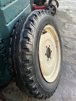 přední kola na zetor tř1 a uř2 6,50x20 - 8