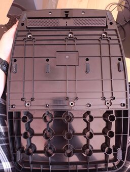 Logitech G923 herní volant + řadící páka - 8