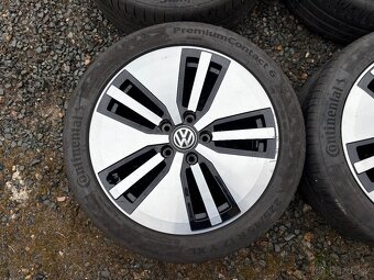 Alu orig letni sada Volkswagen 5x112 7J ET40 225/45 R17 - 8