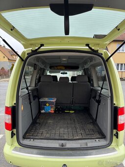 VW Caddy Maxi 1.9 TDI DSG - 8