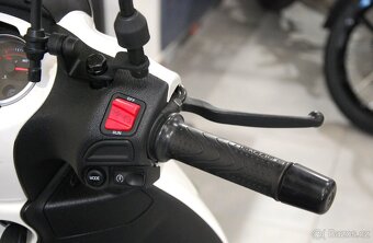 Piaggio Beverly 350 ABS + ASR - 8