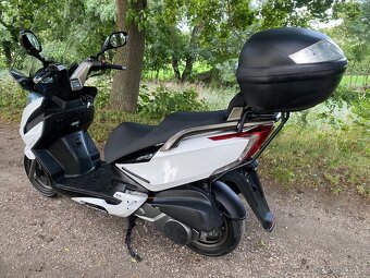 Kymco Grand Dink 300i - 8