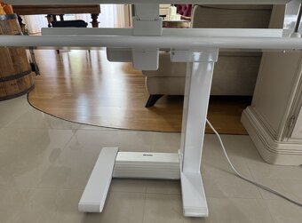 Mandl Žehlička s parním generátorem Miele B995 D, žehlicí st - 8