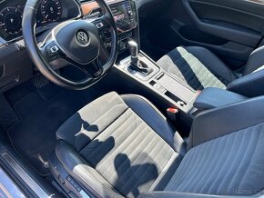 Prodám VW Passat 2.0 TDI 140kW 2018 Highline - 8