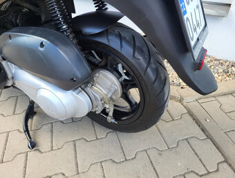 Honda PES 125i - 8