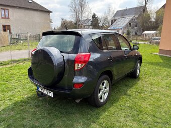 PRODÁM Toyota RAV4 4x4 100kw rok.2008 - 8