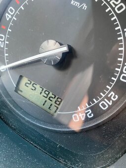 Octavia 1 1.6 75kW - 8