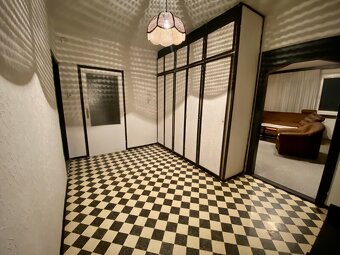 Prostorný dvougenerační byt 4+1 s balkonem a výhledem na Ješ - 8