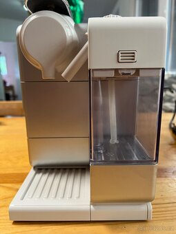 Nespresso Delonghi Lattissima Touch- na kapsle - 8