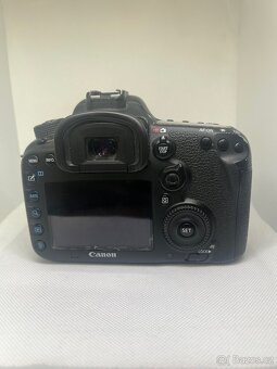 Set Canon EOS 7D Mark II + Canon EF 17-40mm F/4 L - 8