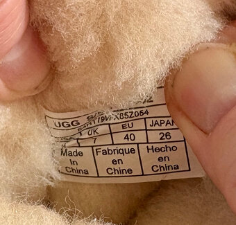 Fantastické zimní válenky zn. UGG, vel. 40 - 8