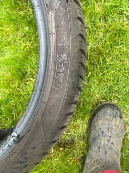 Sada pneu 225/40 r18 - 8