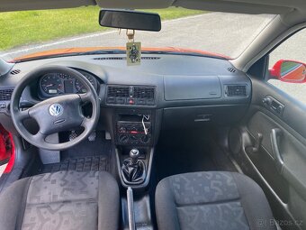 VW Golf IV 1.4 - 8