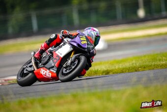 Aprilia rsv4 Factory okruhovka - 8