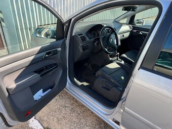Vw Touran 2.0tdi 103kw DSG - 8