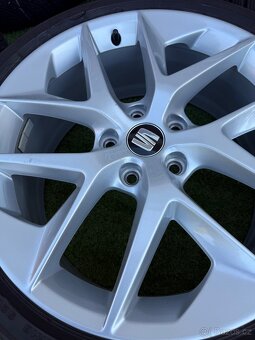 Seat Leon FR - 5x112 - 225/40 R18 ZIMNÍ ORIGINÁLNÍ SADA - 8