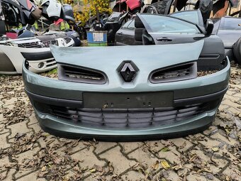 Renault Clio 3 přední nárazník - 8