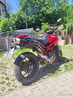 Ducati Hypermotard 1100 - 8