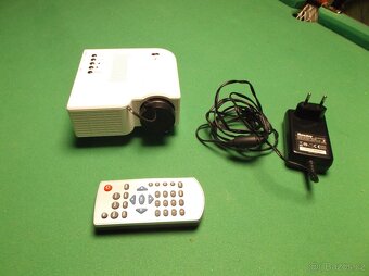 Mini LED projektor - 8