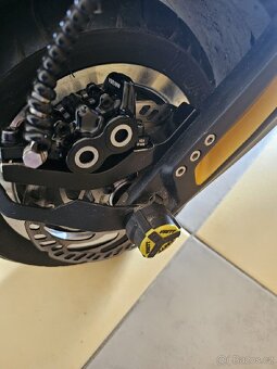 VSETT11 + SUPER 72V32AH Black/Yellow motor 2x2000W - 8