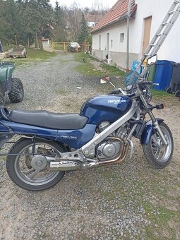 Honda Revere 650 - 8