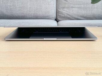 Apple MacBook Pro 15" (2018) - i7 2,6GHz, 32GB, 512GB, 560X - 8
