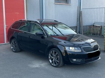 Škoda Octavia 3 - DSG F1 XENON SPORT - 8