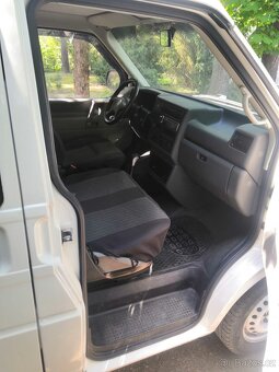 VOLKSWAGEN TRANSPORTER - 8