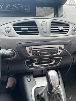 Renault Scenic - 8