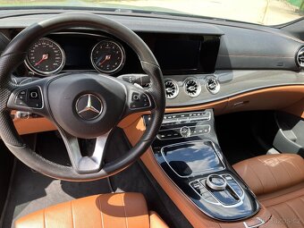 Mercedes-Benz E 400 4Matic Coupe - 8