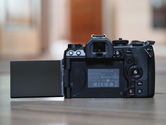 Prodám fotoaparát Olympus OM System OM-1 top stav - 8