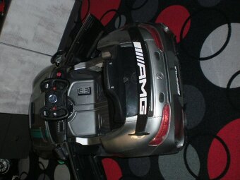 dětské elektrické autíčko - 8