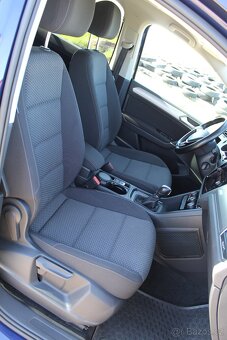 VW Touran 1.4 TSI 110Kw DSG 1.majitel 101000km servis kamera - 8