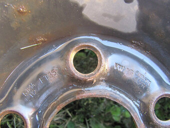 ZIMNÍ PLECH. KOLA ŠKODA 14" - 5x100 - 165/70/R14 + POKLICE - 8